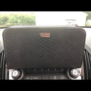 Thirty one snake skin like wallet